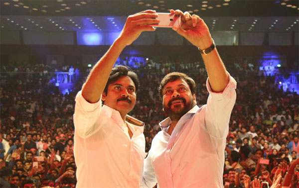 pawan kalyan,khaidi no 150,pre release function,ram charan,chiranjeevi  పవన్ వచ్చినా ప్రాబ్లమే..రాకపోయినా ప్రాబ్లమే!